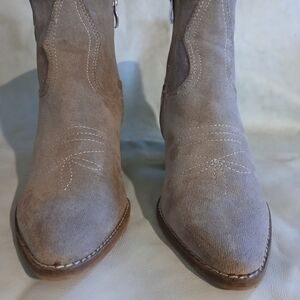 BEAST FASHION Taupe Ankle Booties